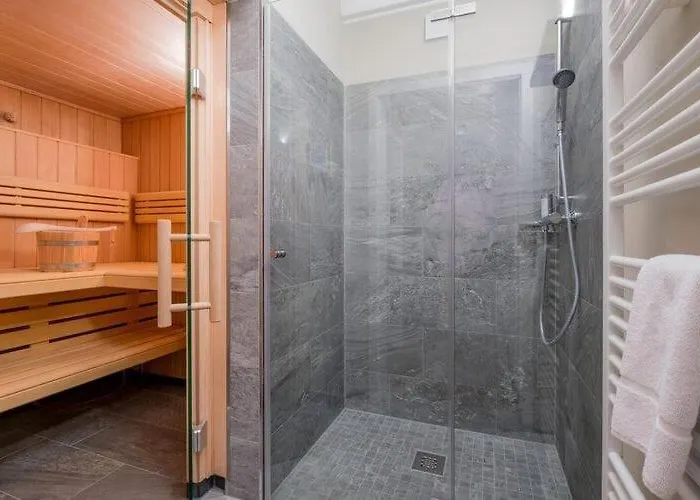 度假居 Ferienhaeuser, *